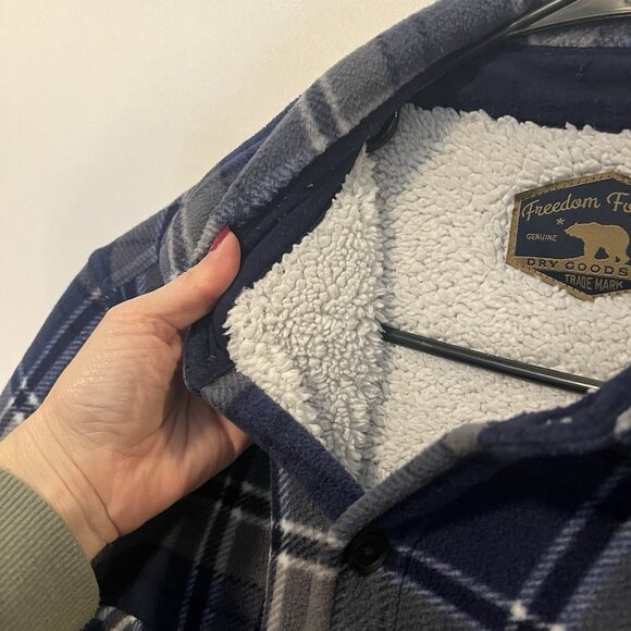 Freedom Foundry Men’s Shacket XL Blue/Gray Plaid Sherpa Lined Fleece Jacket - Picture 8 of 12
